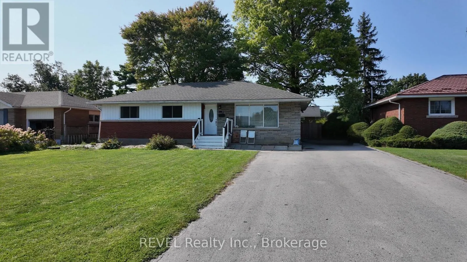12 GLENDALE DRIVE