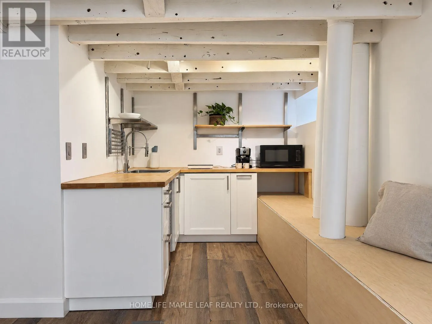 136 FOREST ROAD