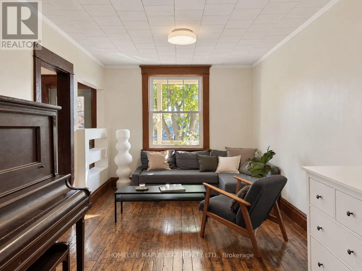 136 FOREST ROAD