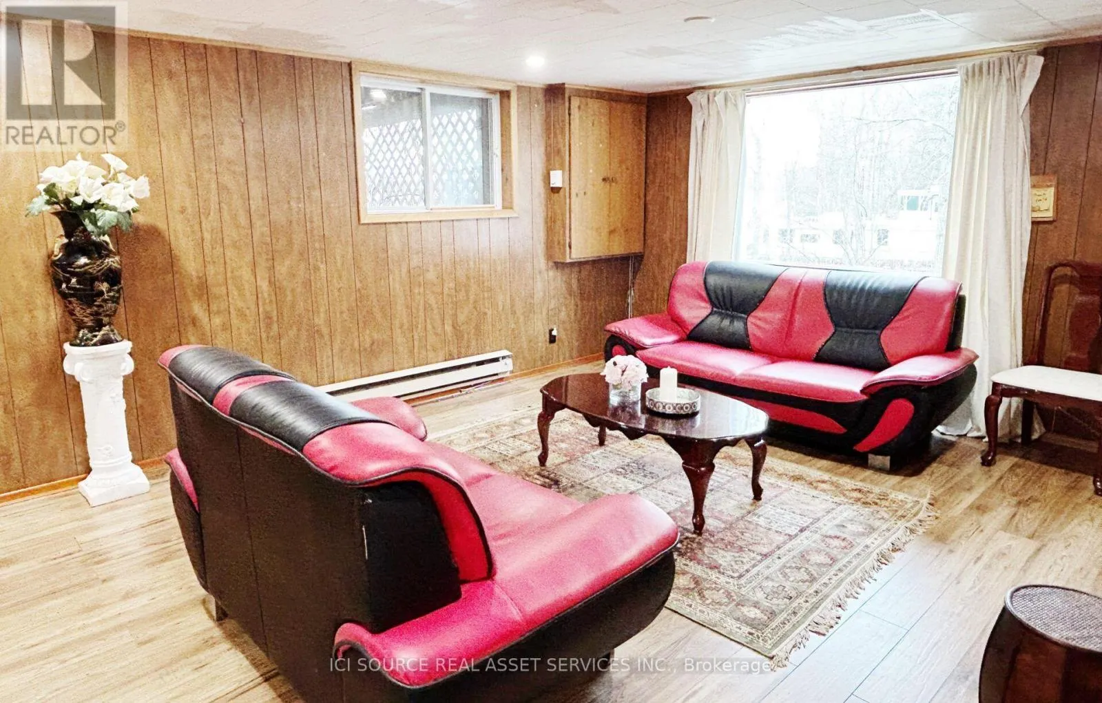 933 FERGUSON ROAD