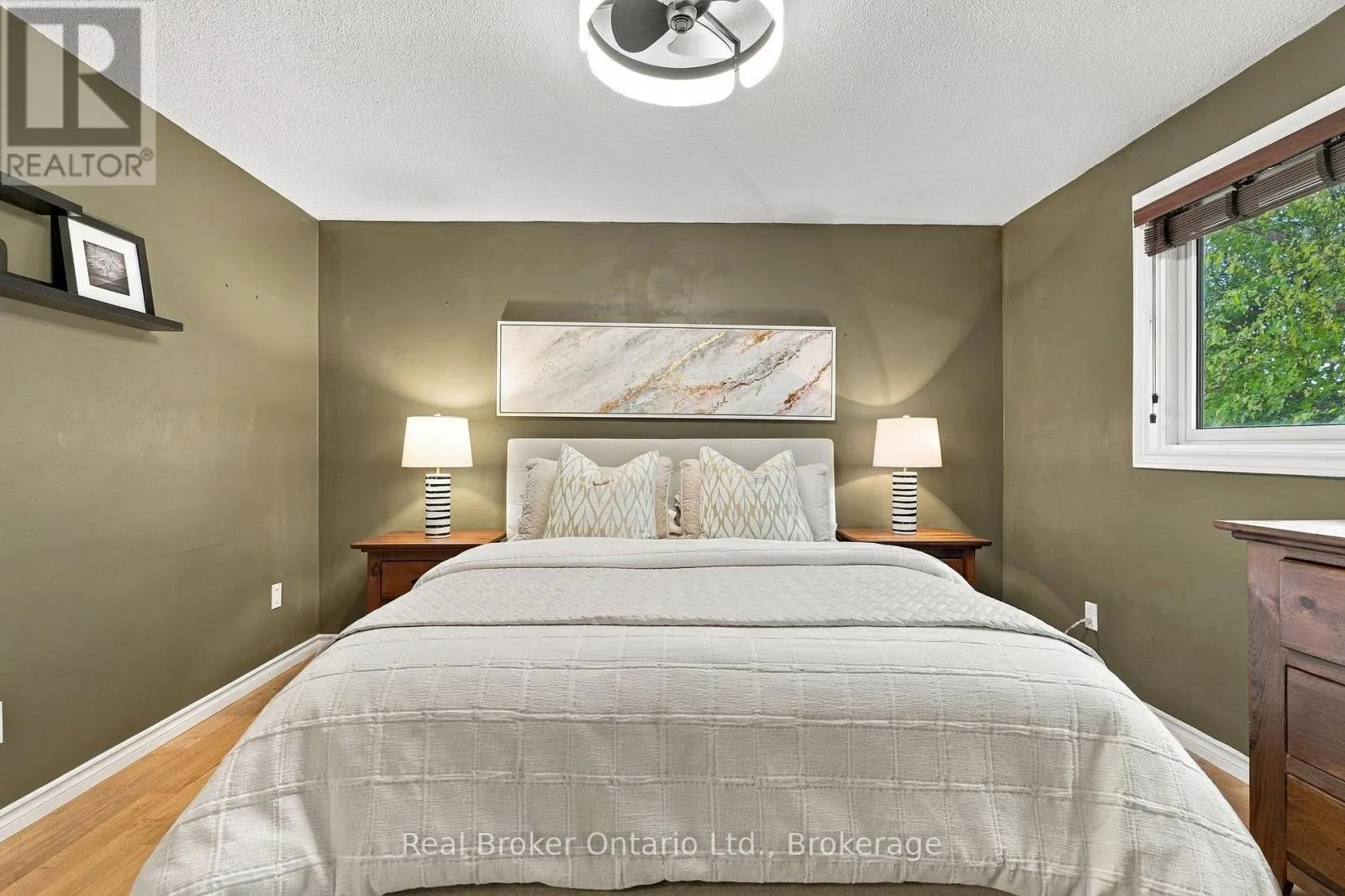 427A DAYNA CRESCENT
