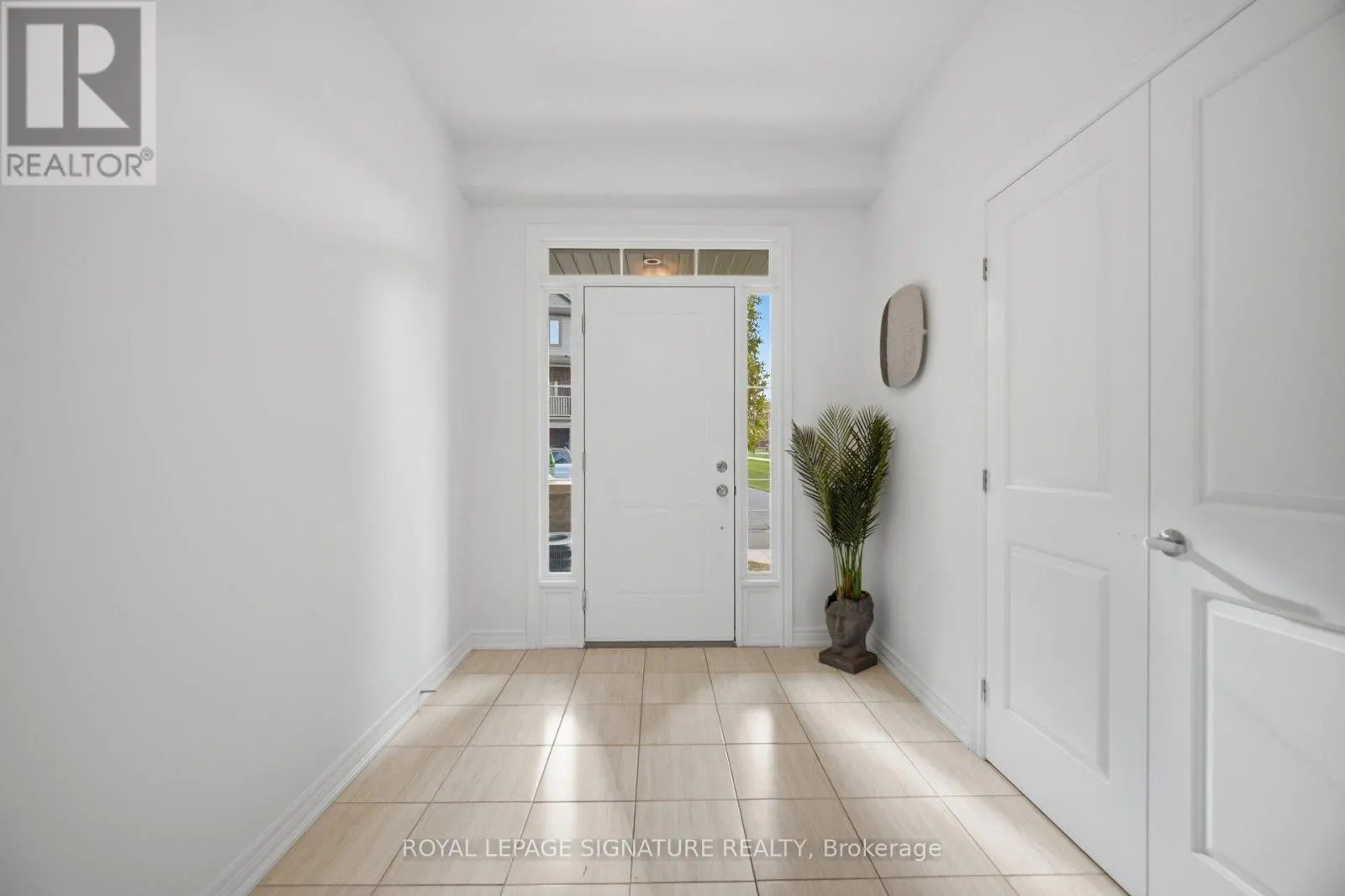 1 RIDGESIDE LANE