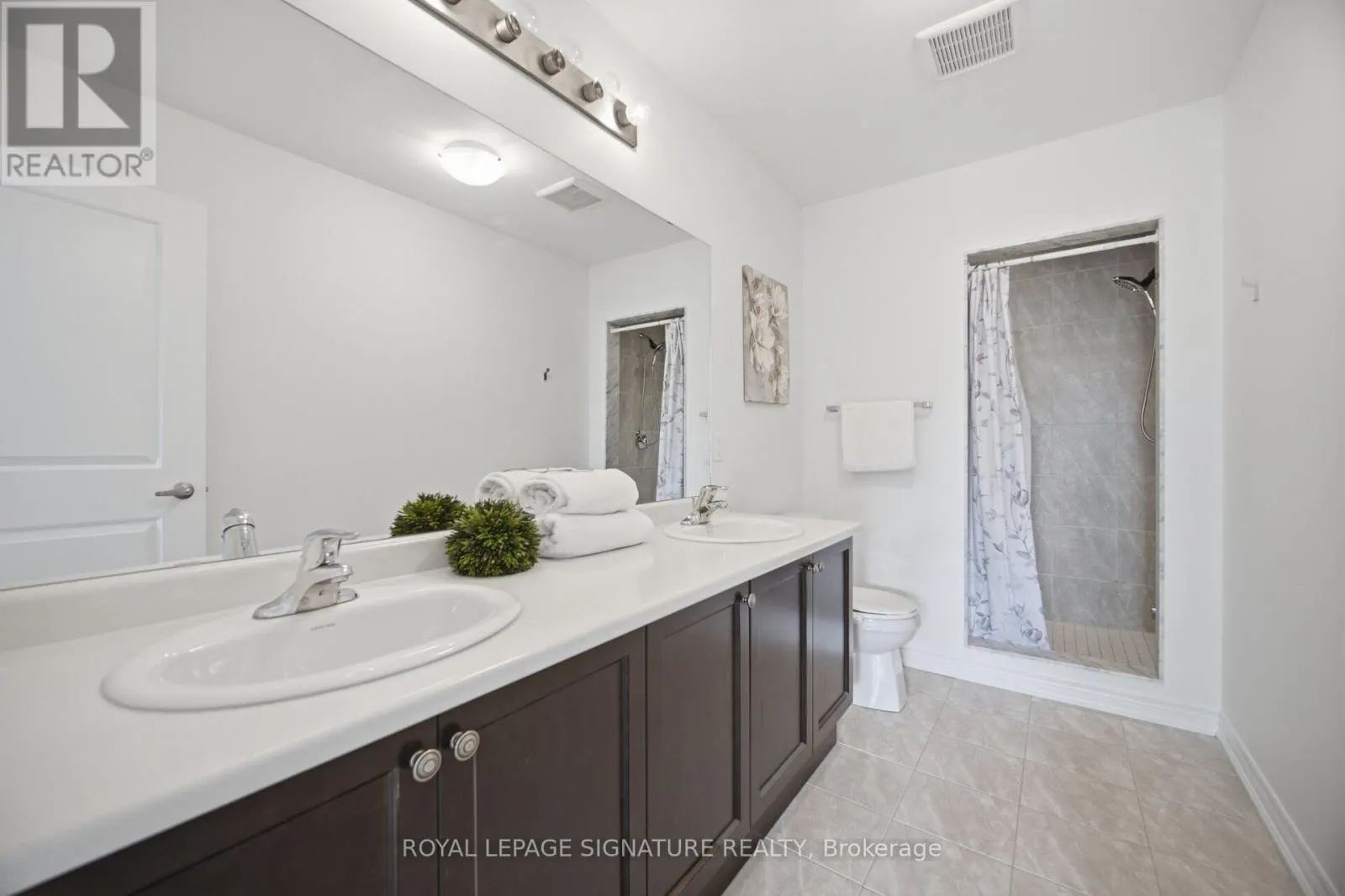 1 RIDGESIDE LANE