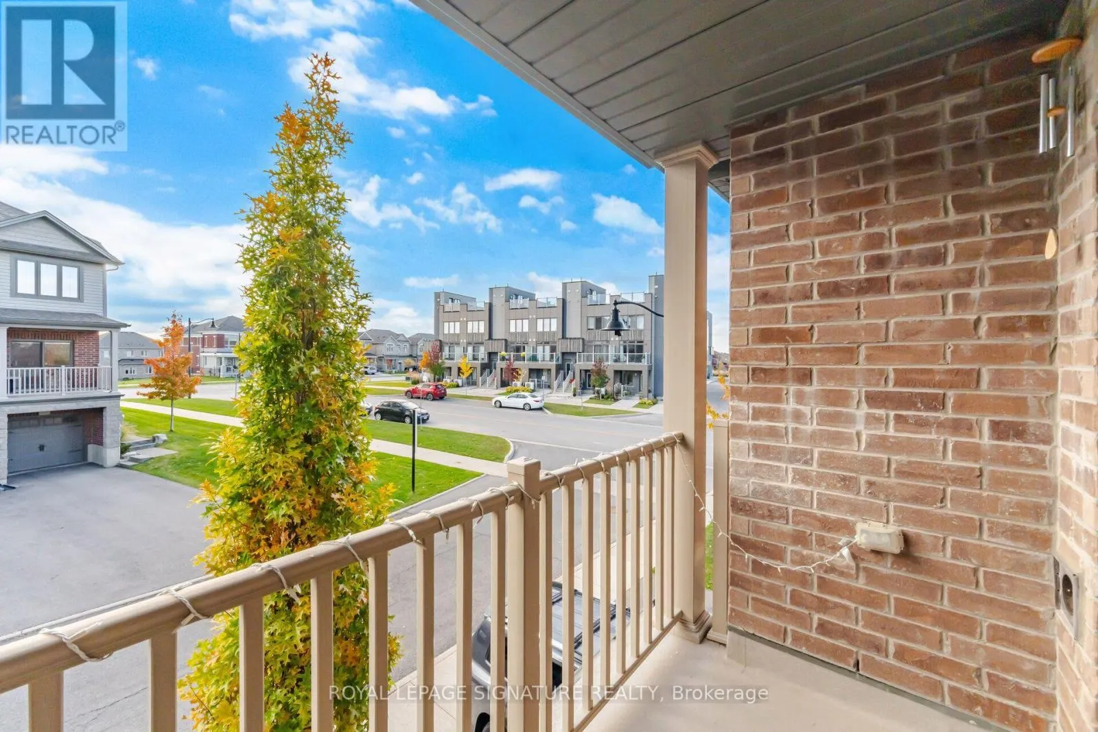 1 RIDGESIDE LANE