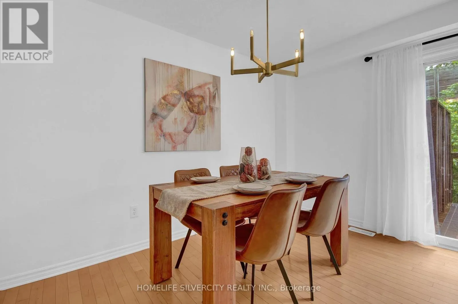 45 - 1059 WHETHERFIELD STREET N