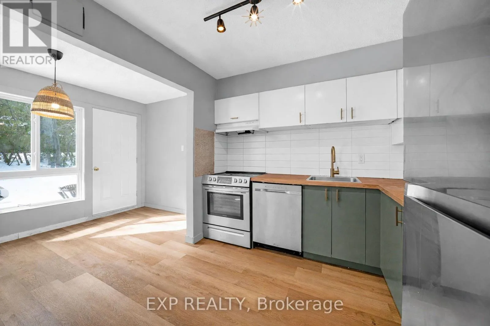11K - 2080 OGILVIE ROAD