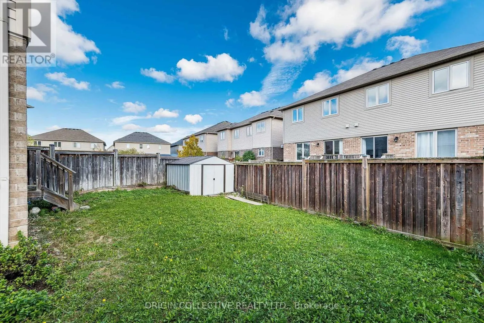 136 WESTBANK TRAIL E