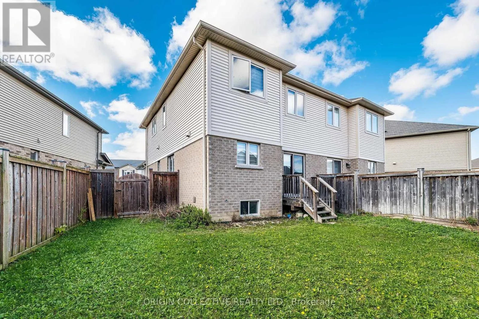 136 WESTBANK TRAIL E