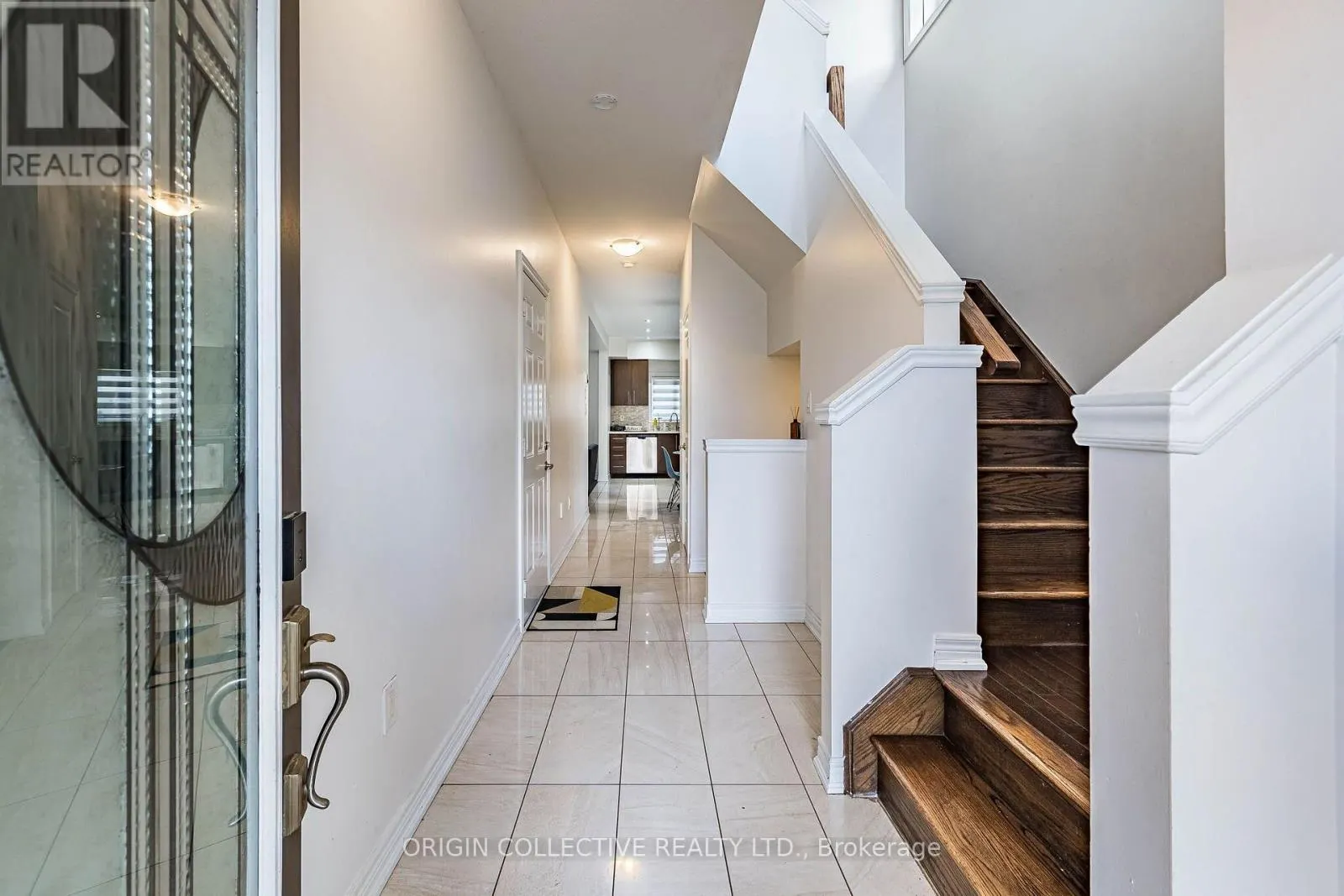 136 WESTBANK TRAIL E