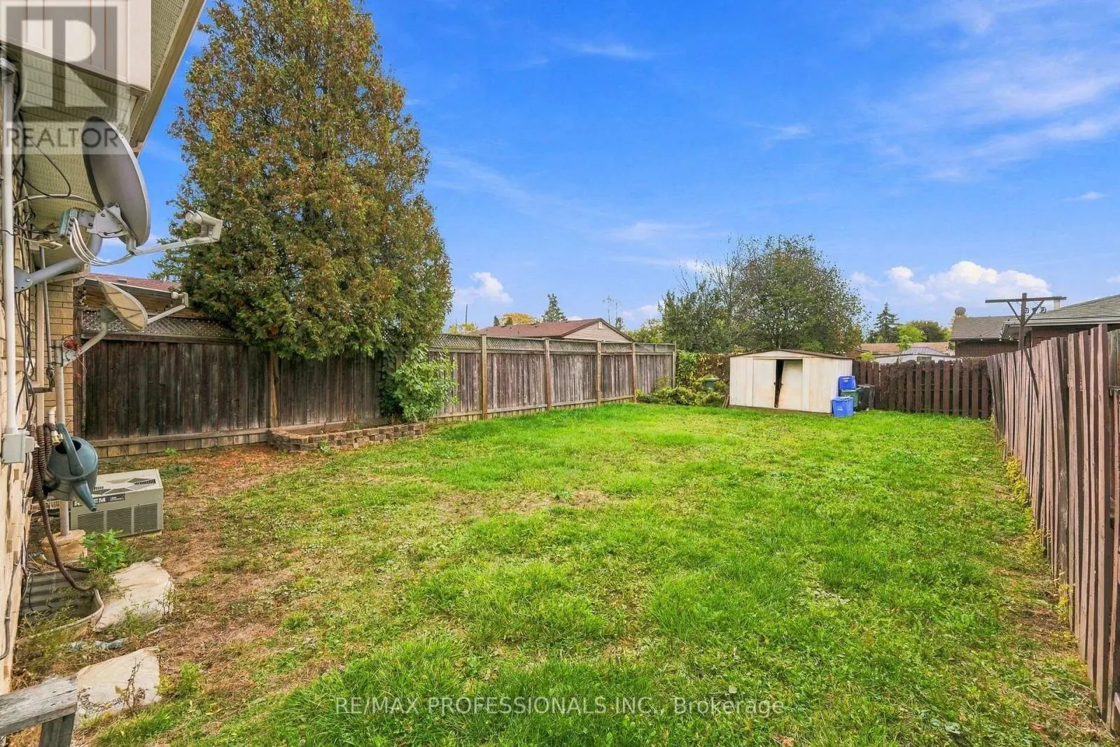 46 LILACSIDE DRIVE