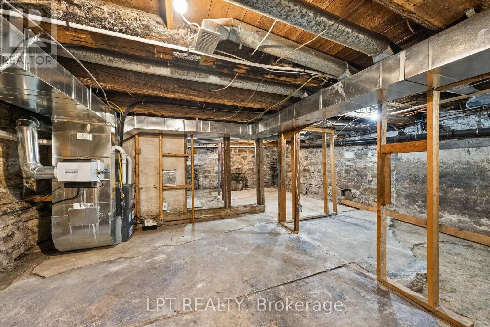 76-78 MAIN STREET E