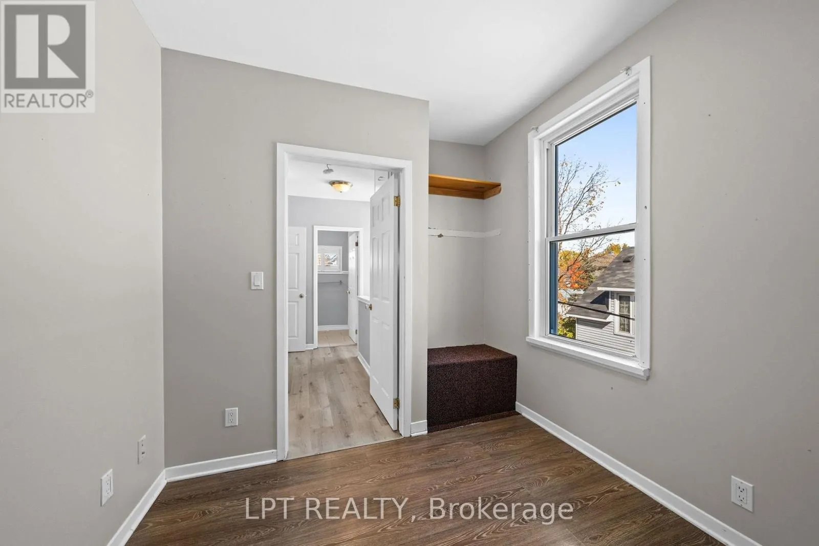 76-78 MAIN STREET E