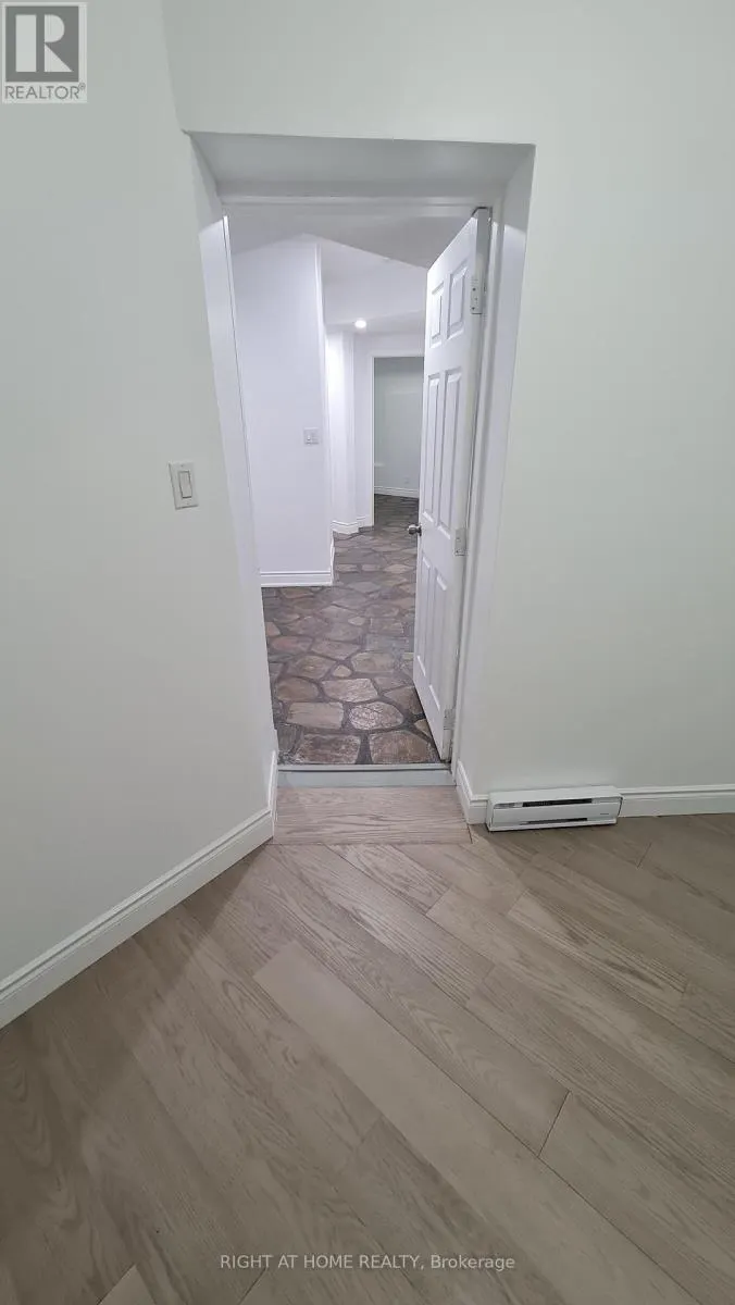 2 - 172 LENA CRESCENT