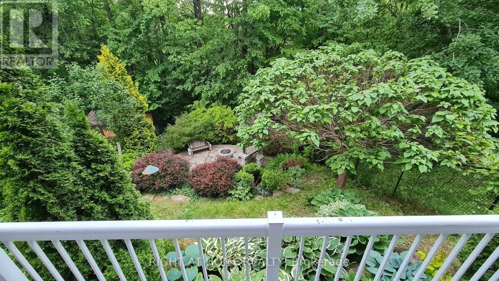 2 - 172 LENA CRESCENT