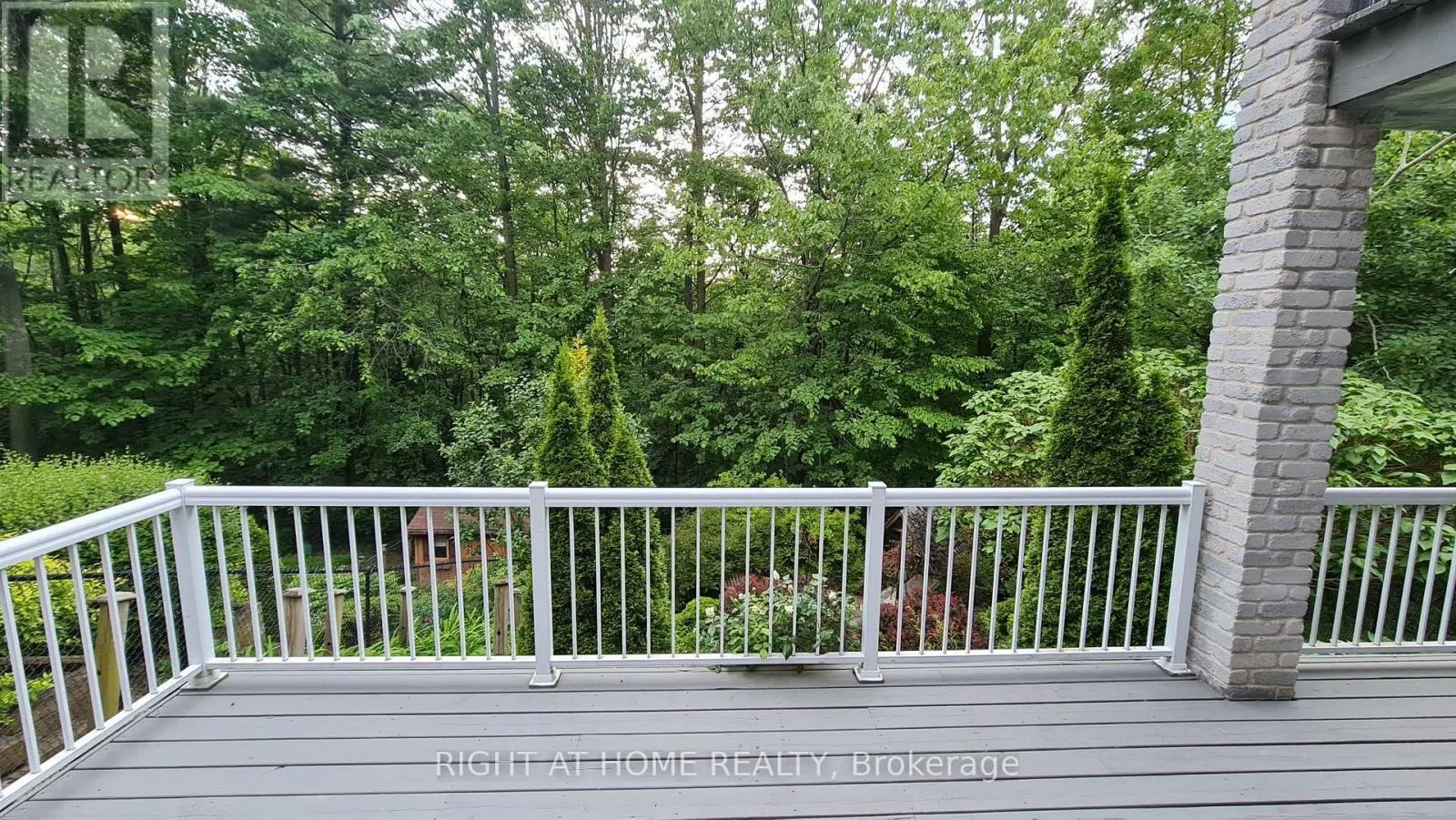 2 - 172 LENA CRESCENT