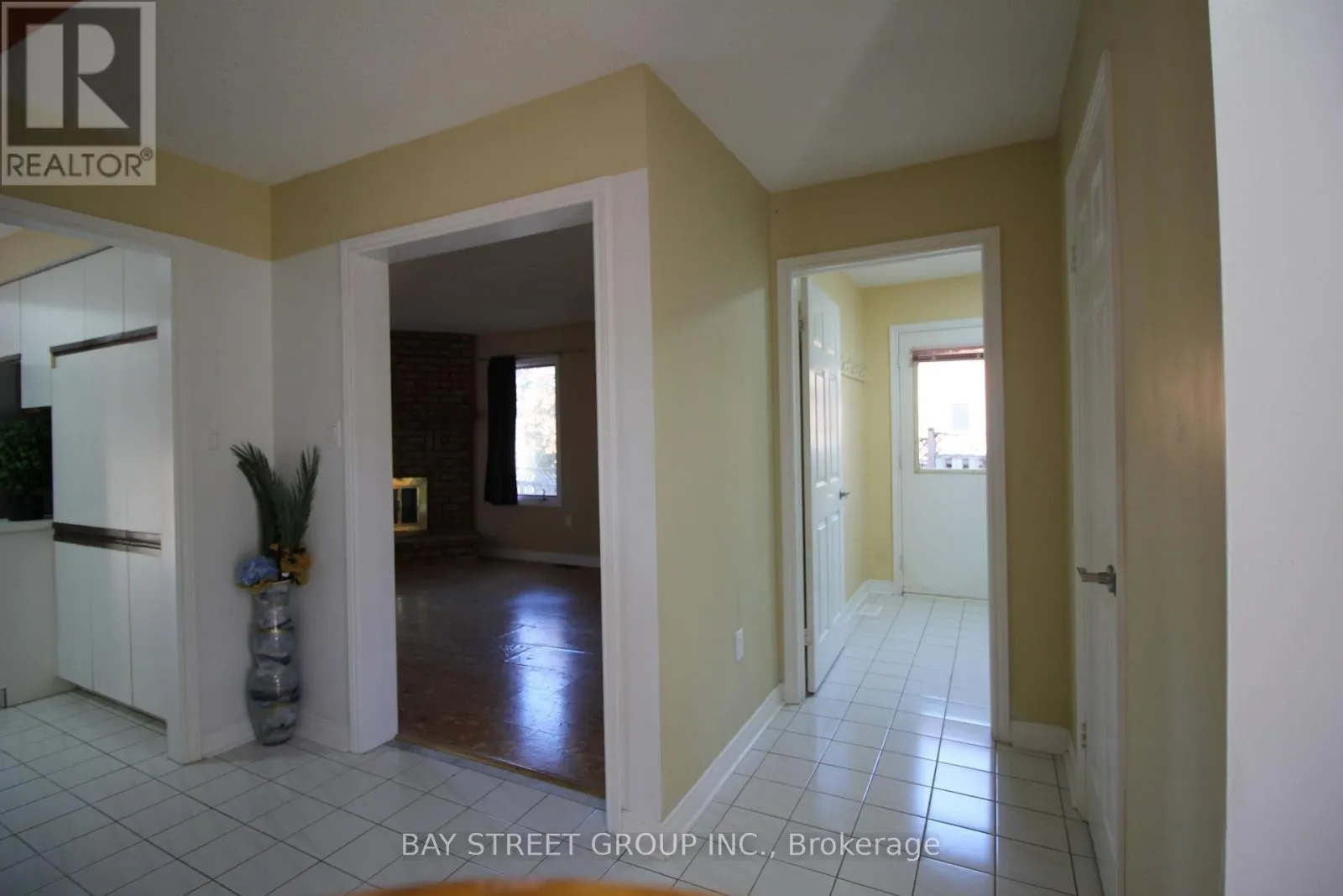 79 BARBICAN TRAIL