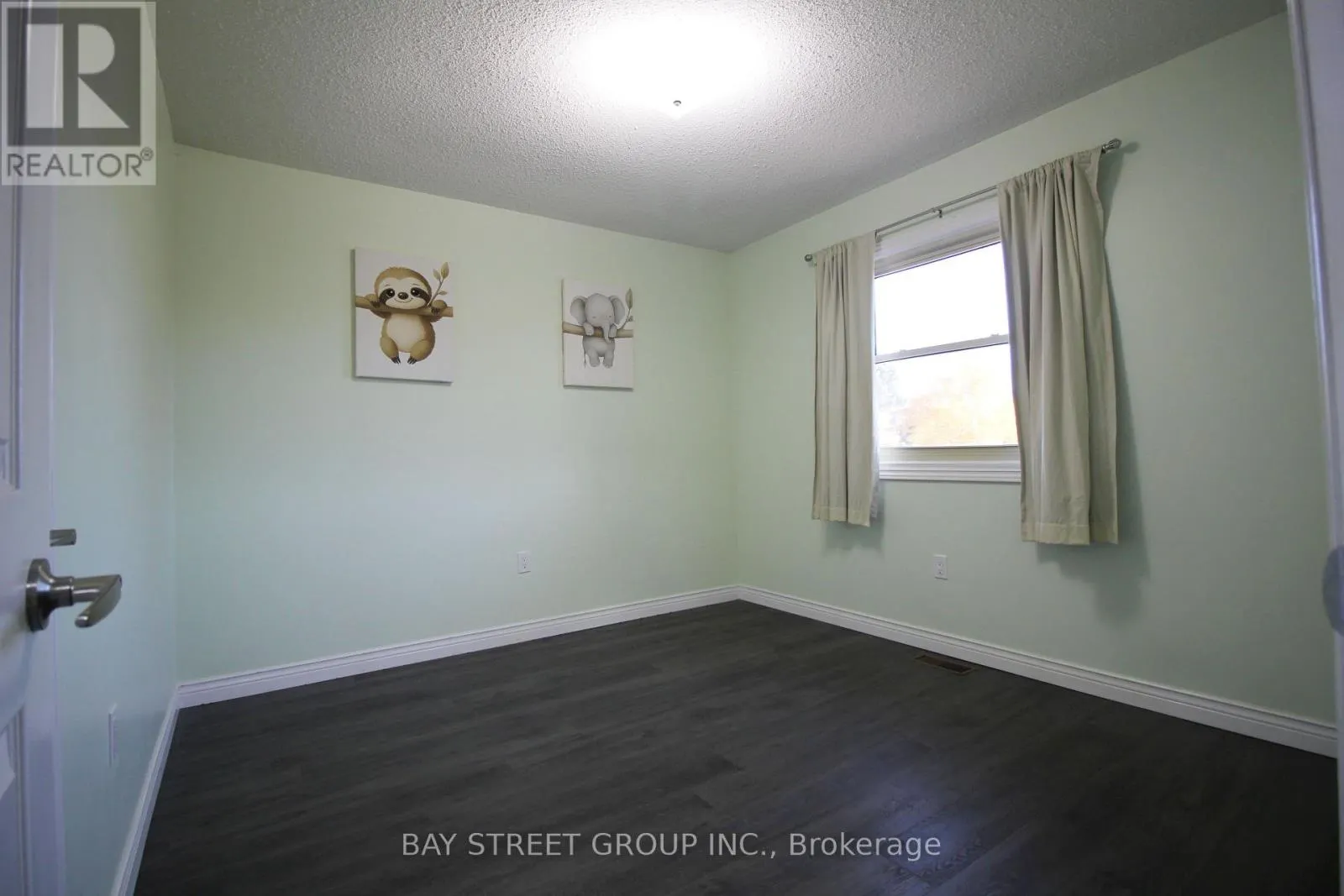 79 BARBICAN TRAIL