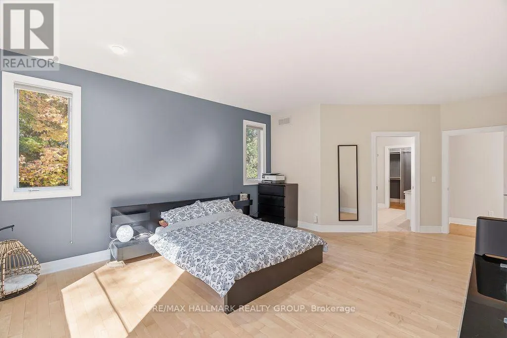 5 ORIOLE DRIVE