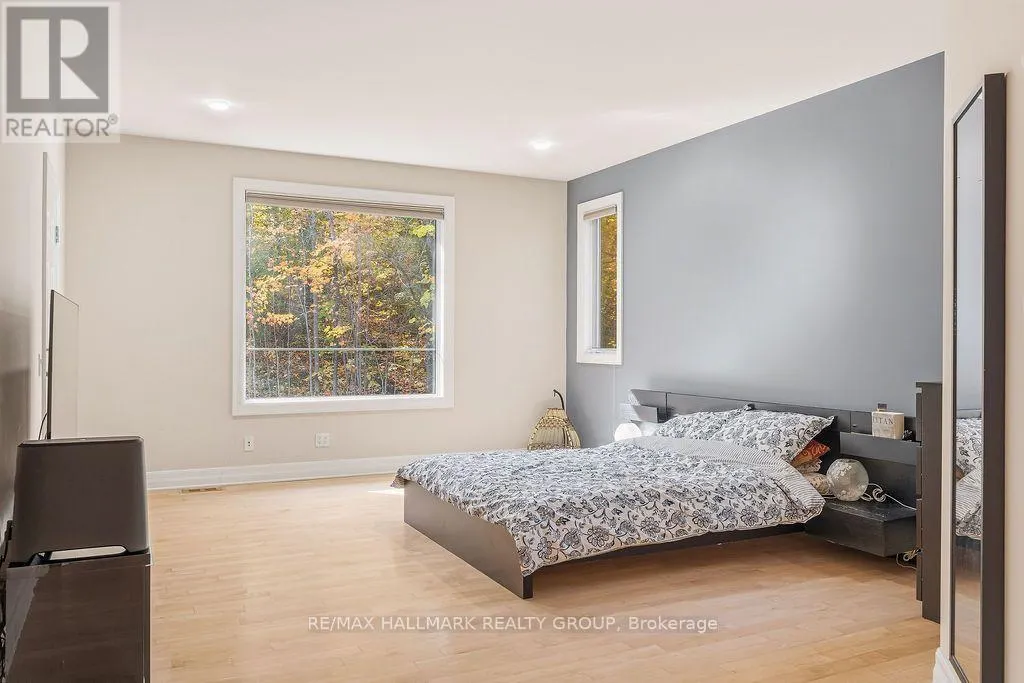 5 ORIOLE DRIVE