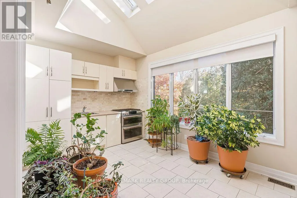 5 ORIOLE DRIVE
