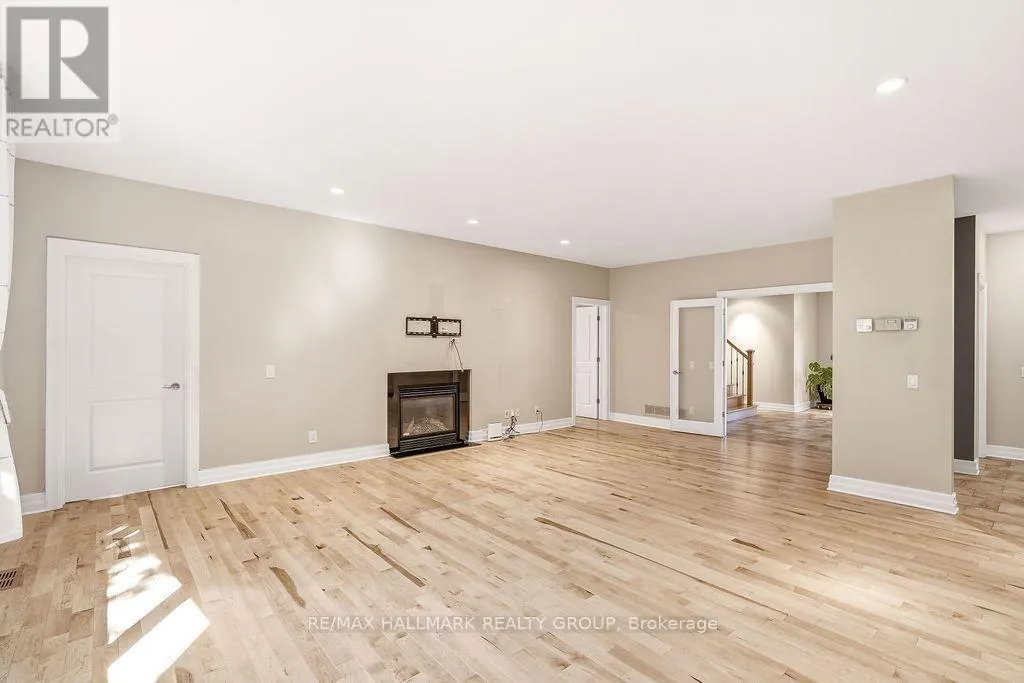 5 ORIOLE DRIVE