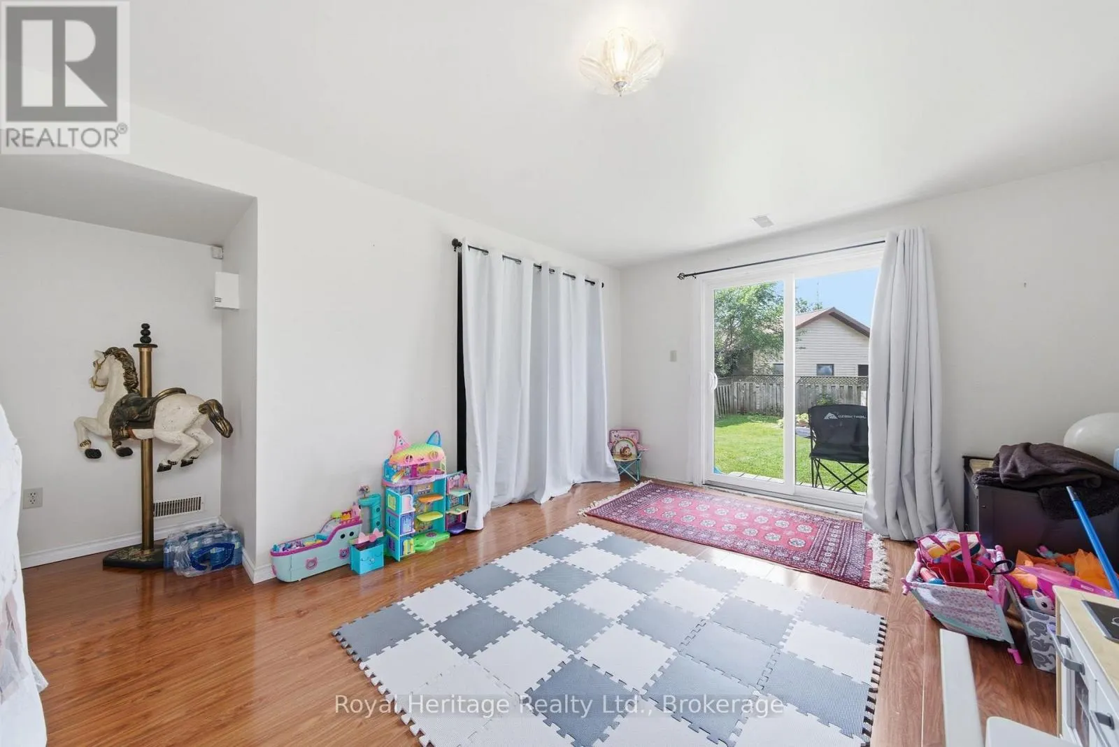 164 A PRINCE EDWARD STREET