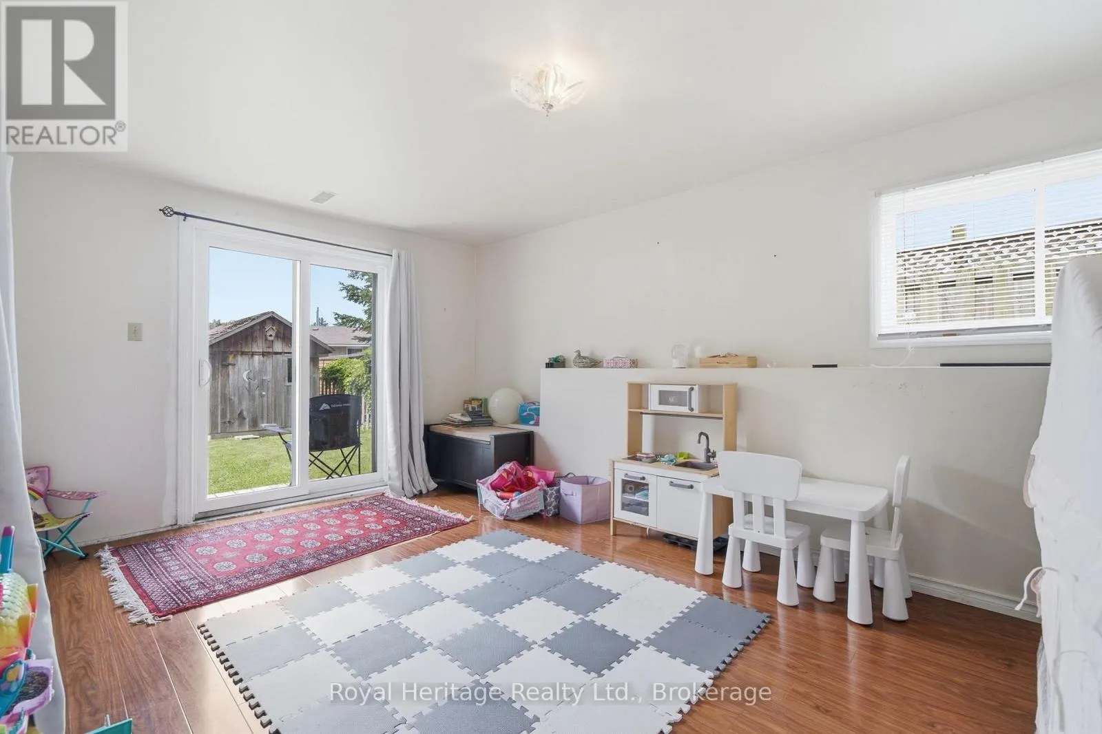 164 A PRINCE EDWARD STREET