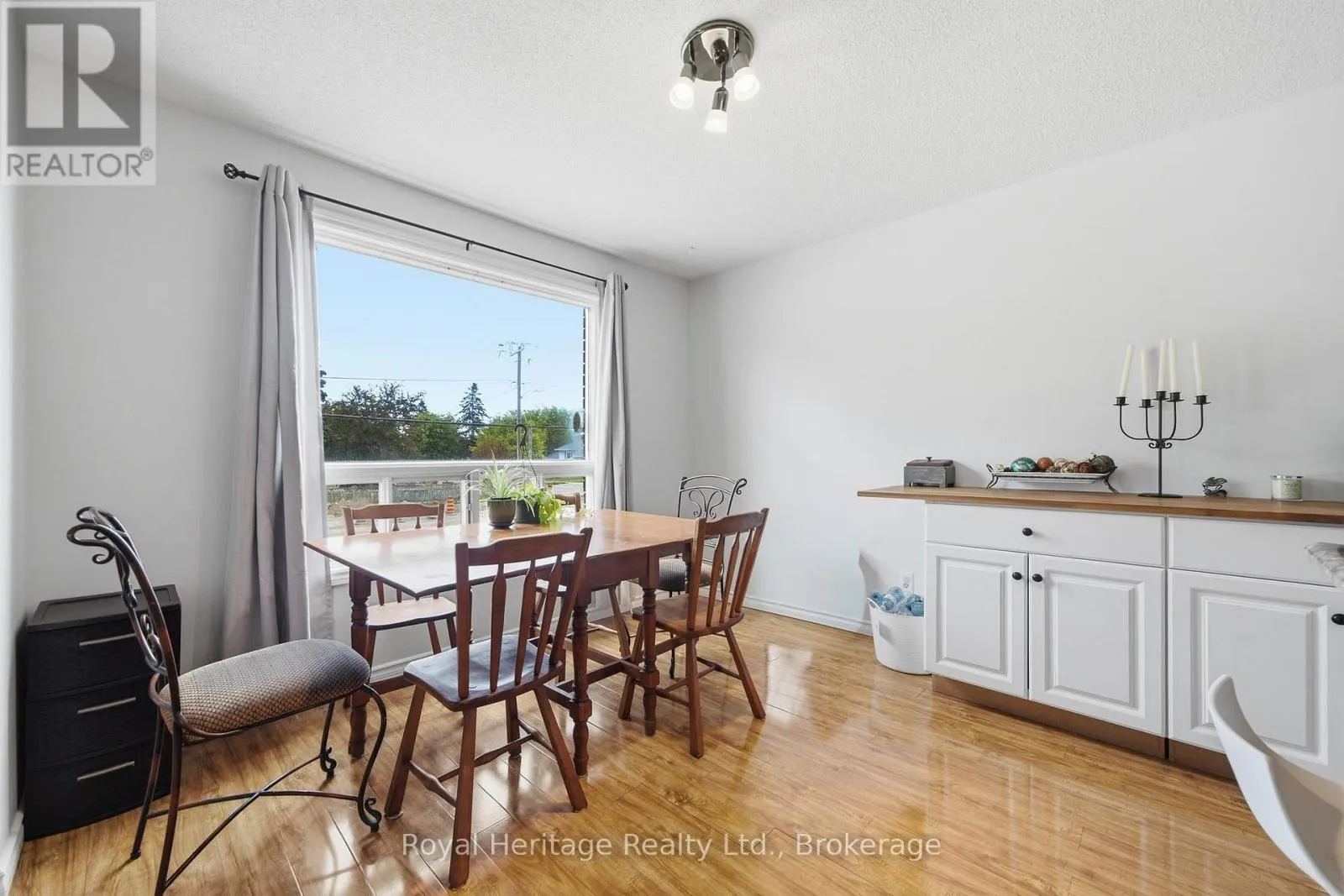 164 A PRINCE EDWARD STREET