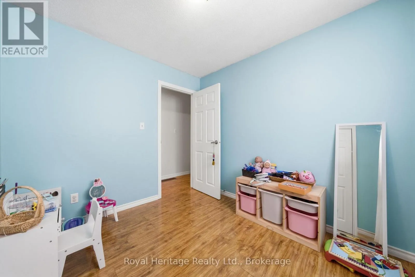 164 A PRINCE EDWARD STREET