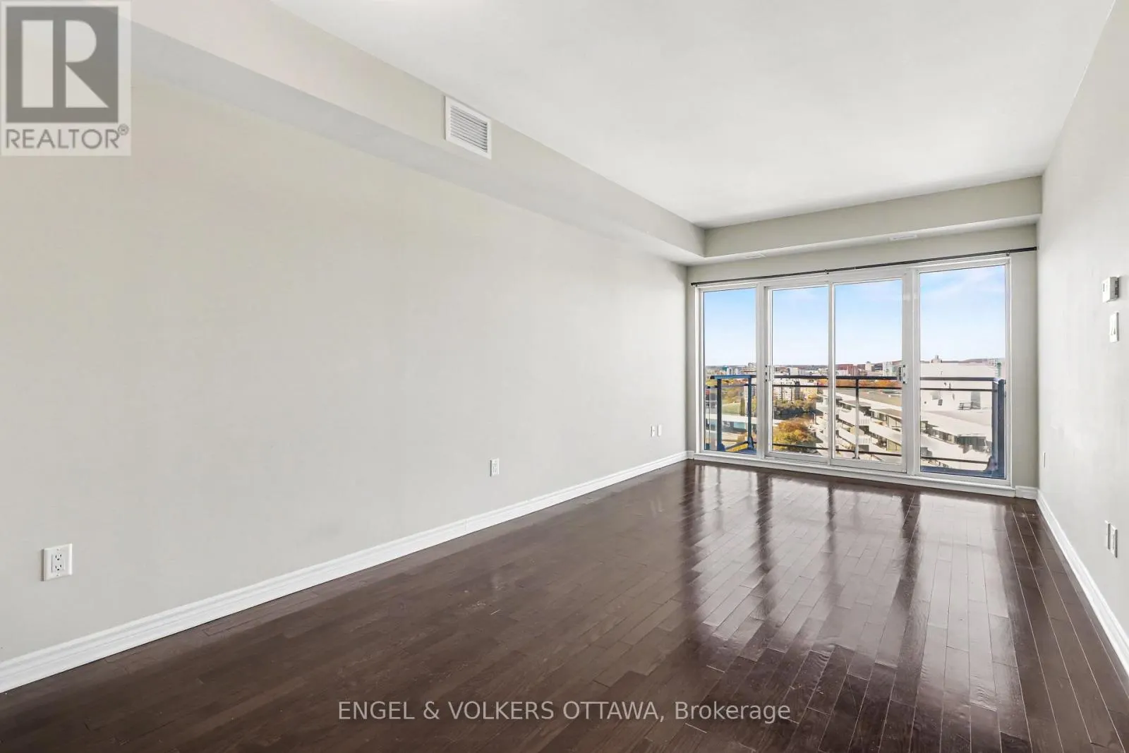 1808 - 70 LANDRY STREET