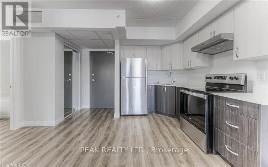 205 - 30 GEORGE STREET N
