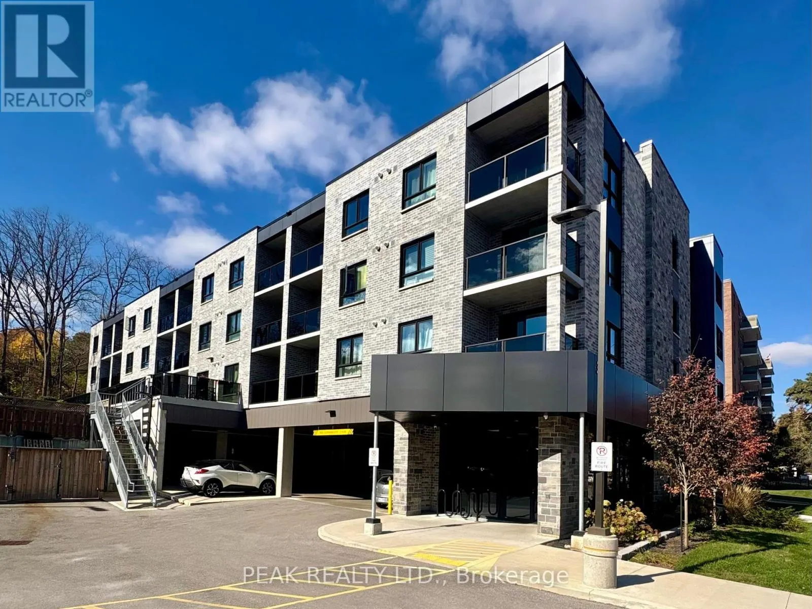 205 - 30 GEORGE STREET N