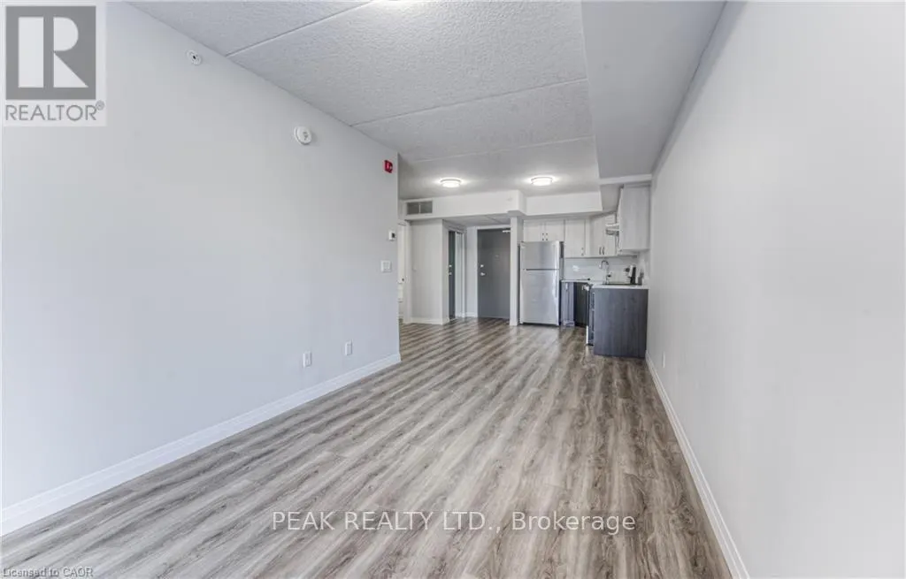 205 - 30 GEORGE STREET N
