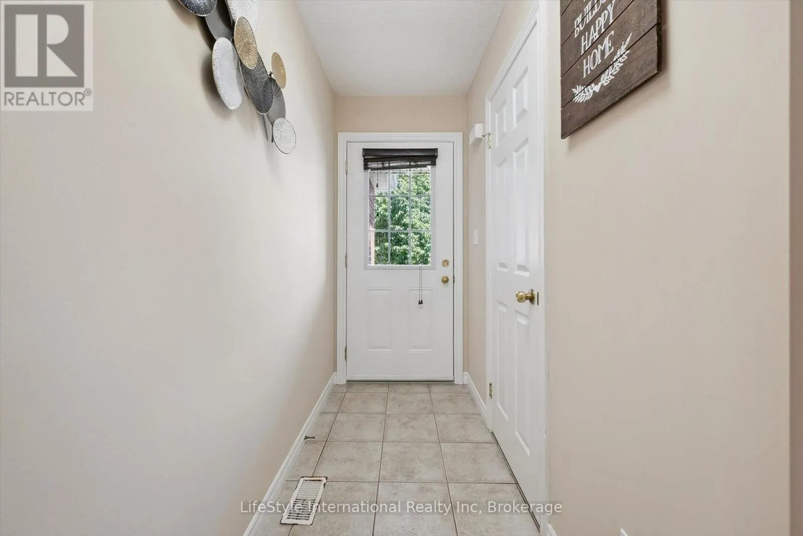 47 HASLER CRESCENT