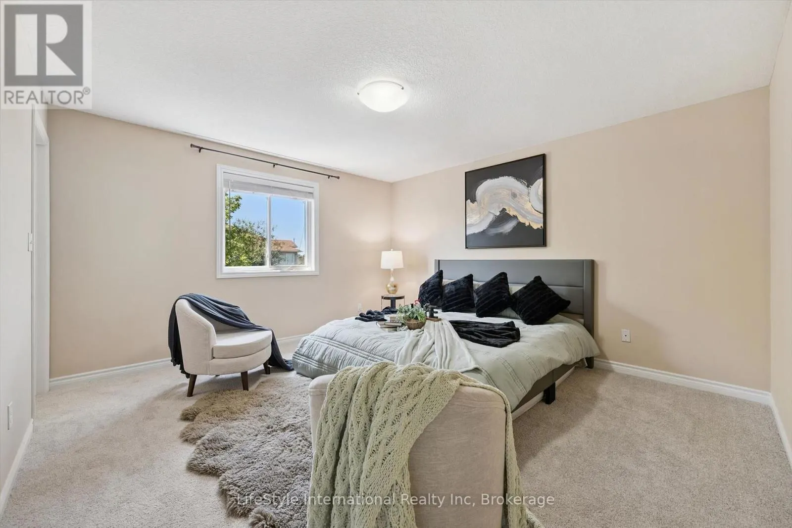 47 HASLER CRESCENT