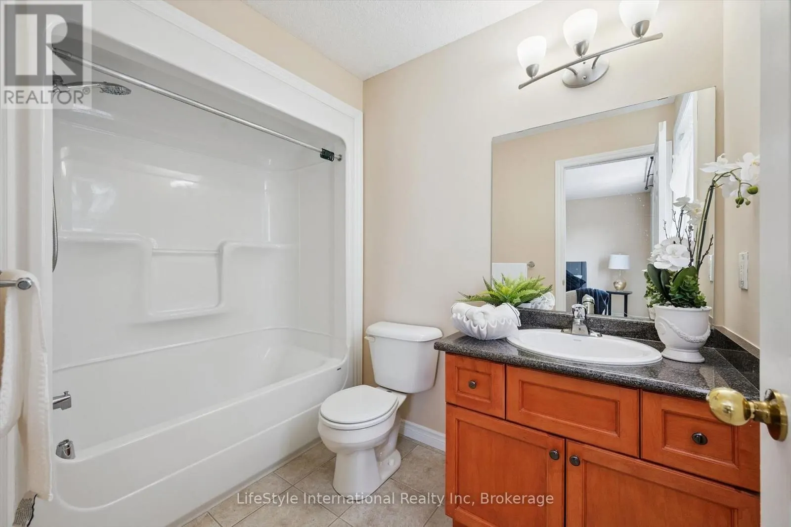 47 HASLER CRESCENT