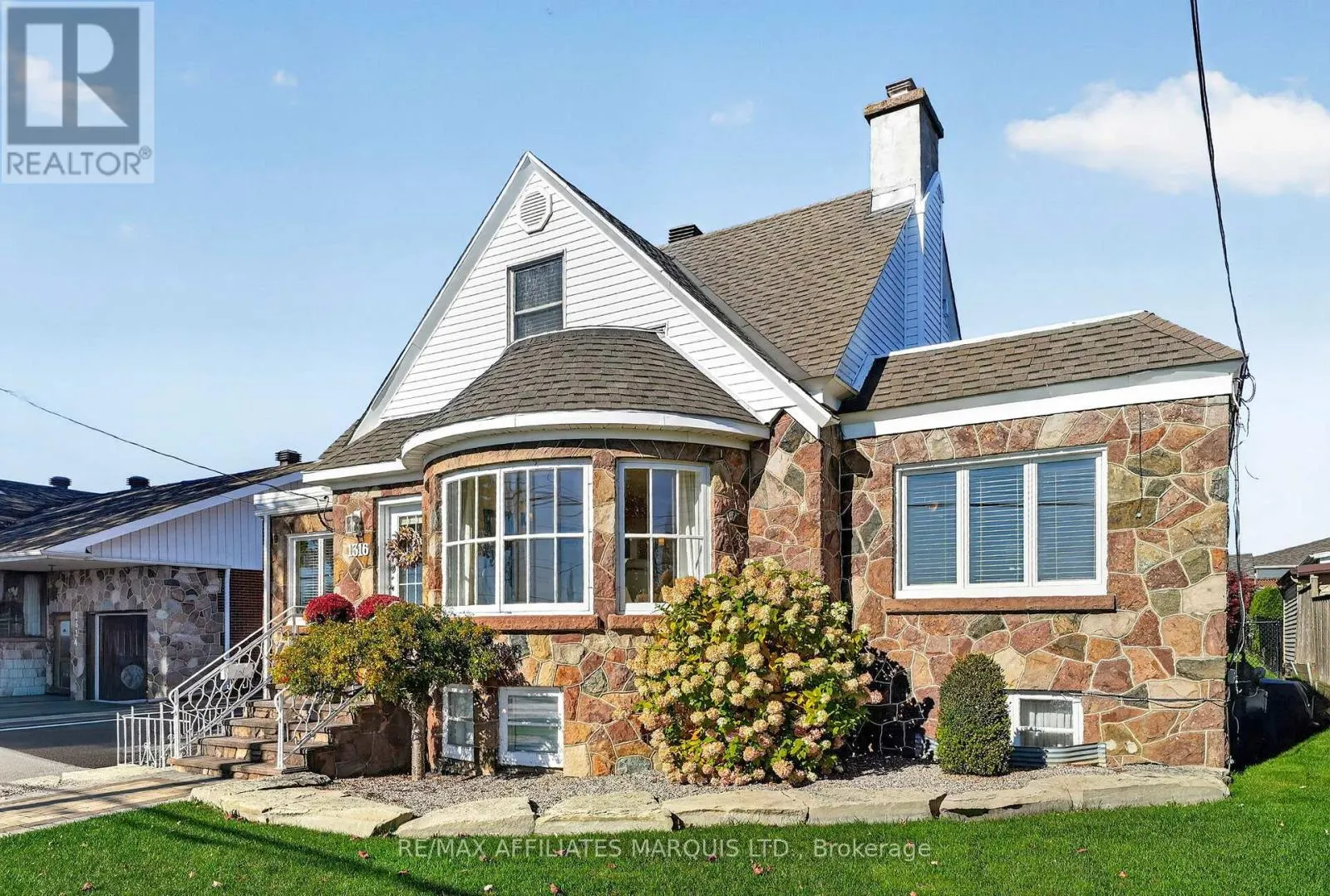 1316 MONTREAL ROAD