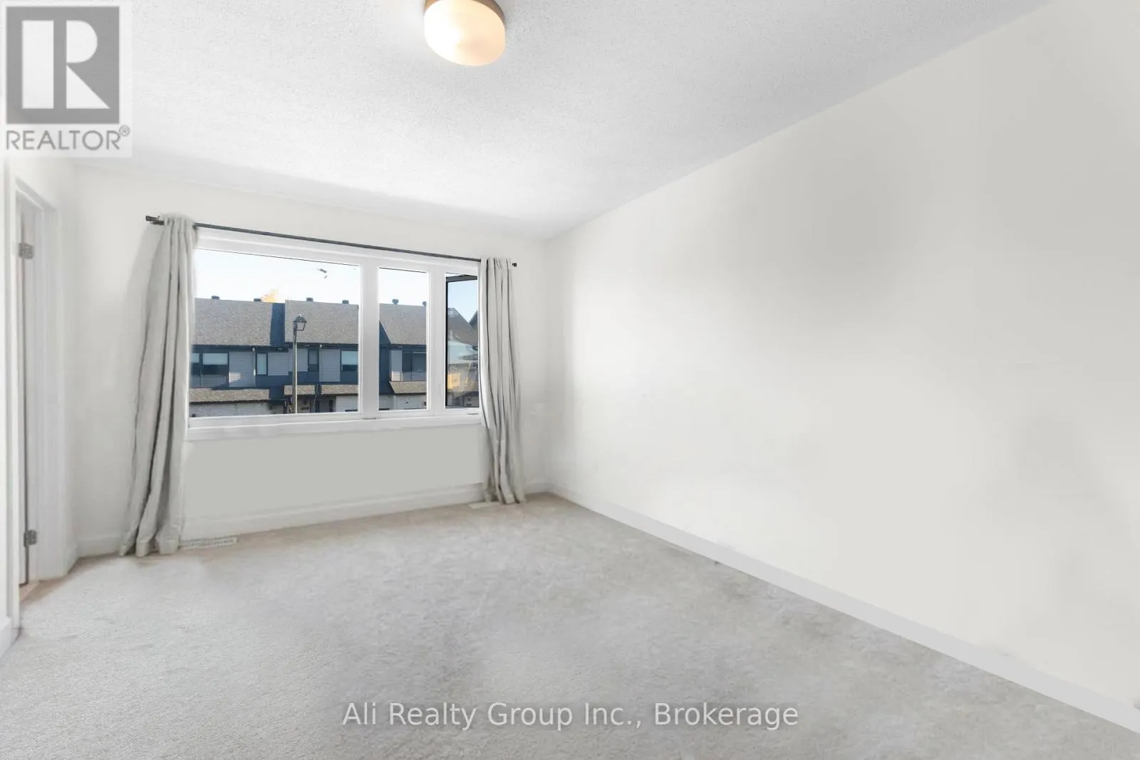 120 SUCCESSION COURT