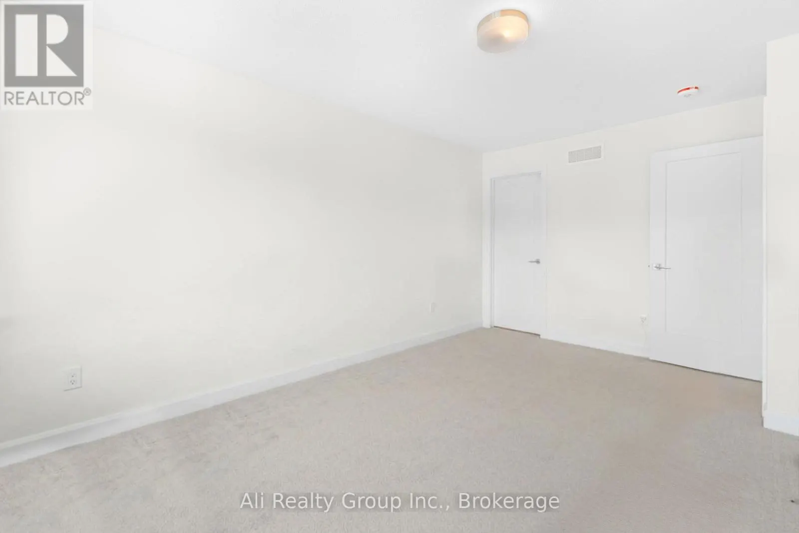 120 SUCCESSION COURT