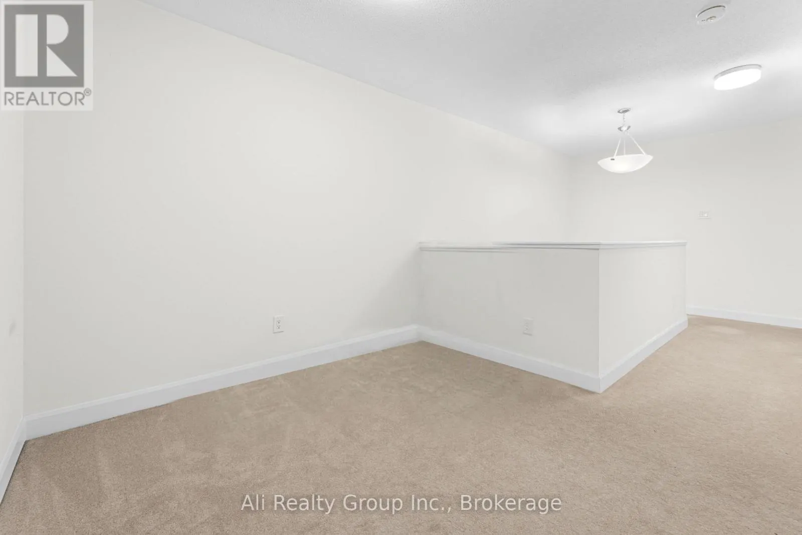 120 SUCCESSION COURT
