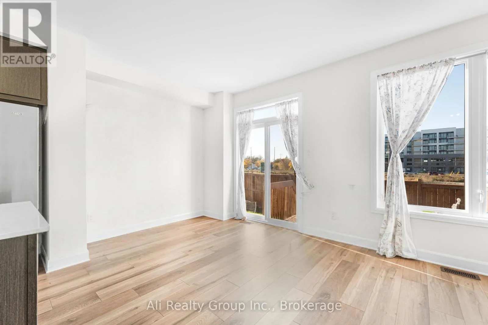 120 SUCCESSION COURT