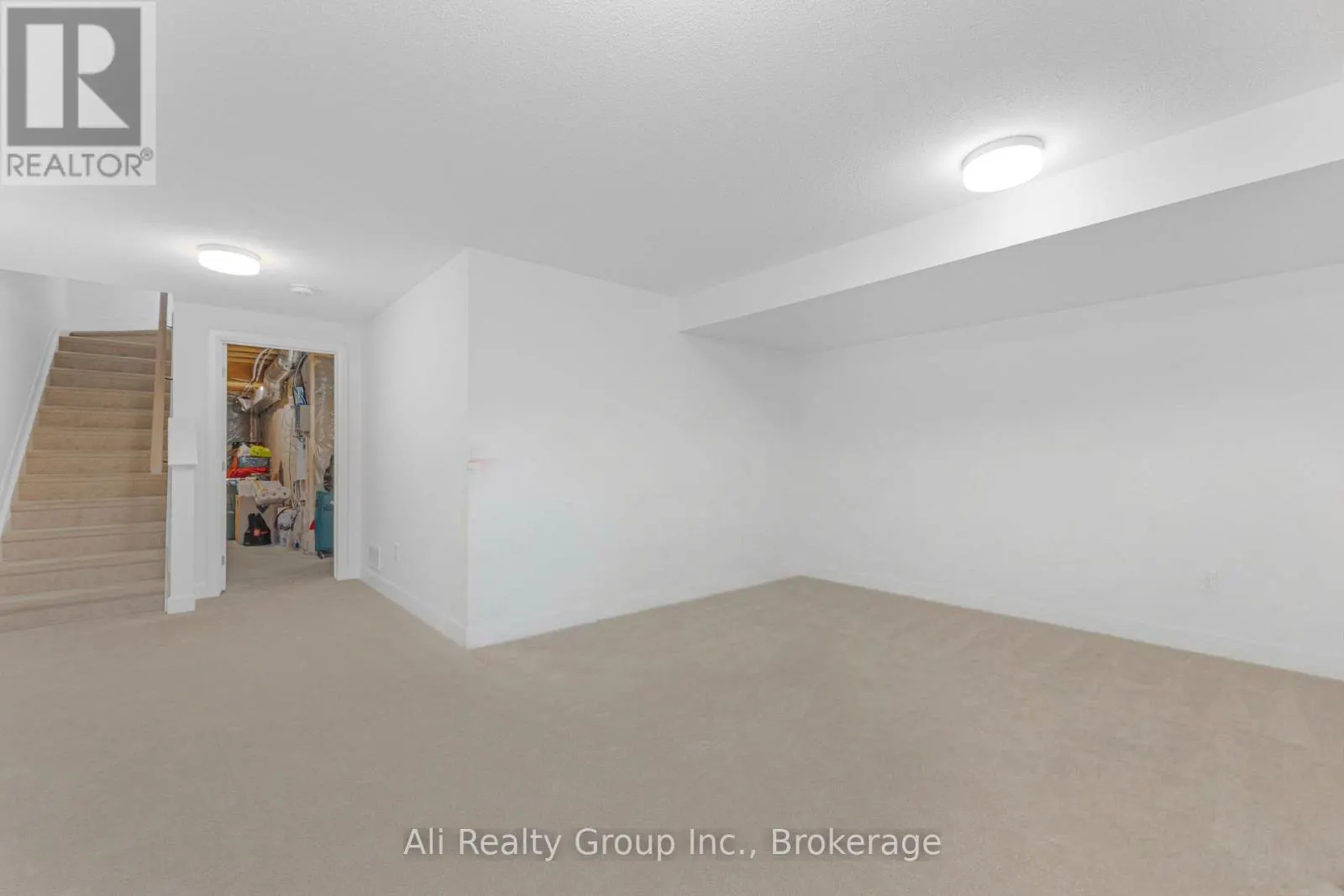 120 SUCCESSION COURT