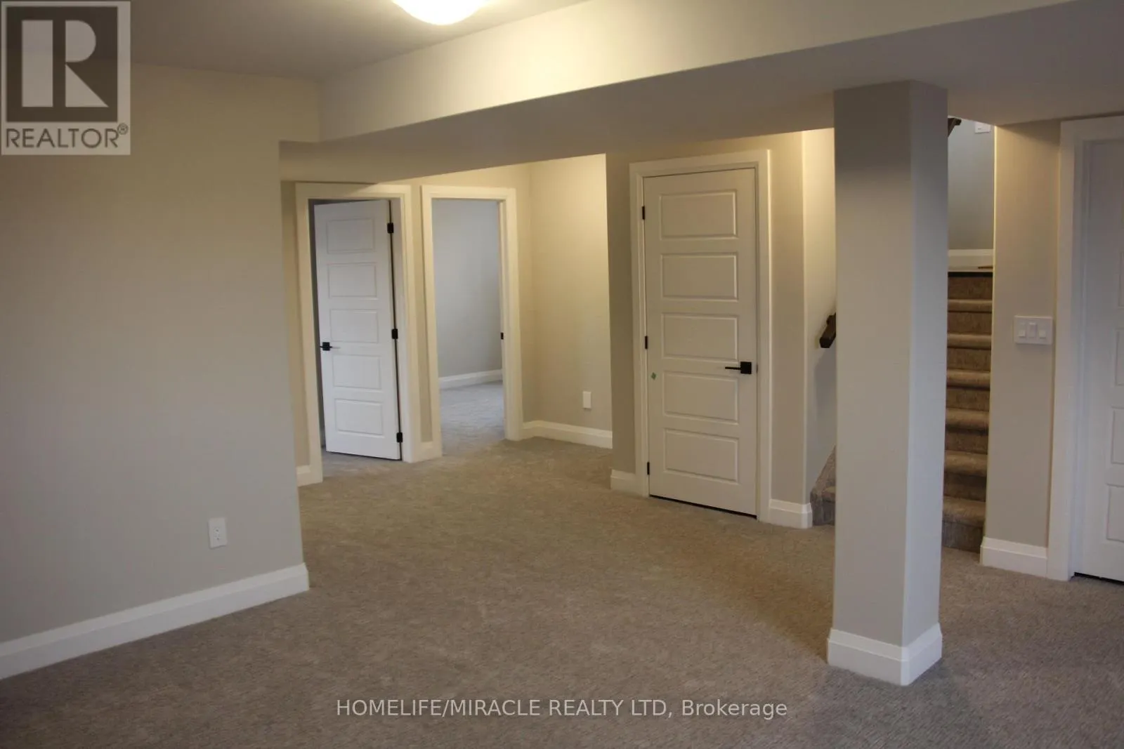 11 LILLYS COURT