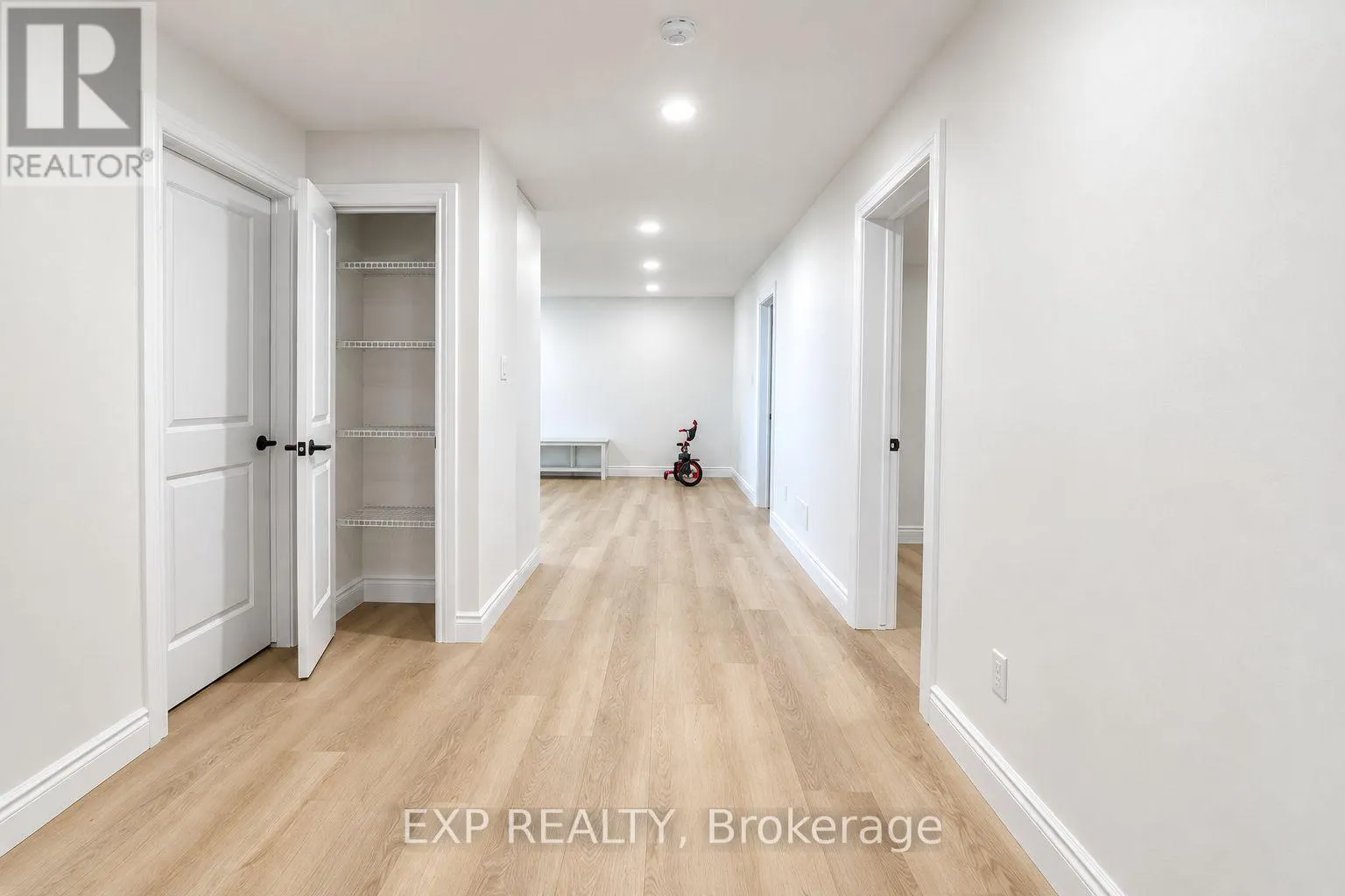 BSMT - 2567 CONSTANCE AVENUE