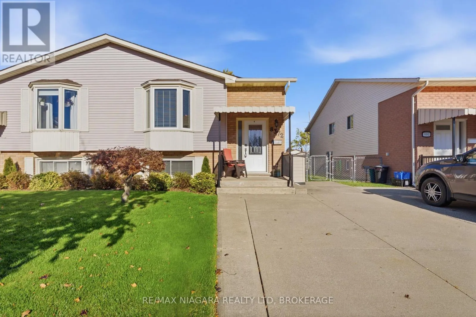 8372 MUNDARE CRESCENT