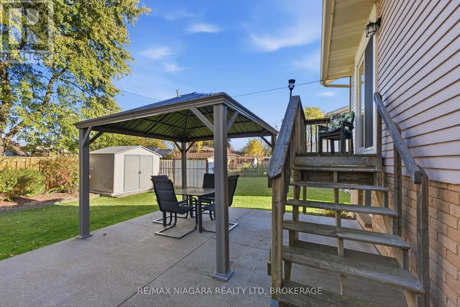 8372 MUNDARE CRESCENT