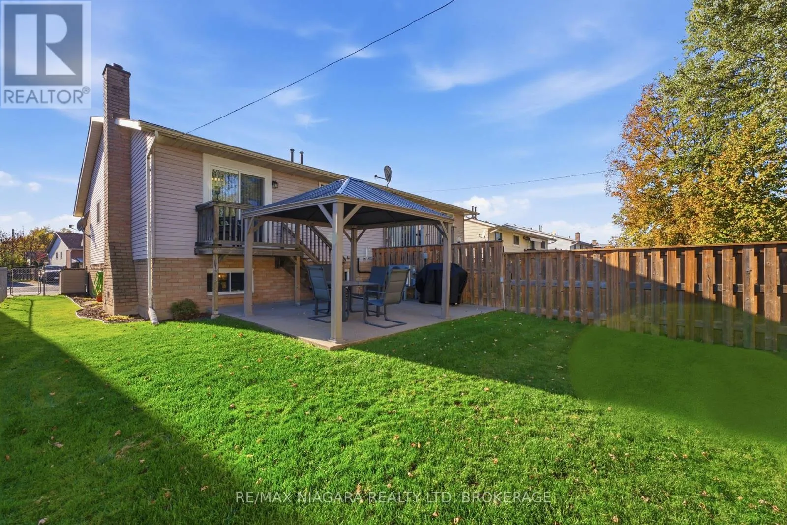 8372 MUNDARE CRESCENT