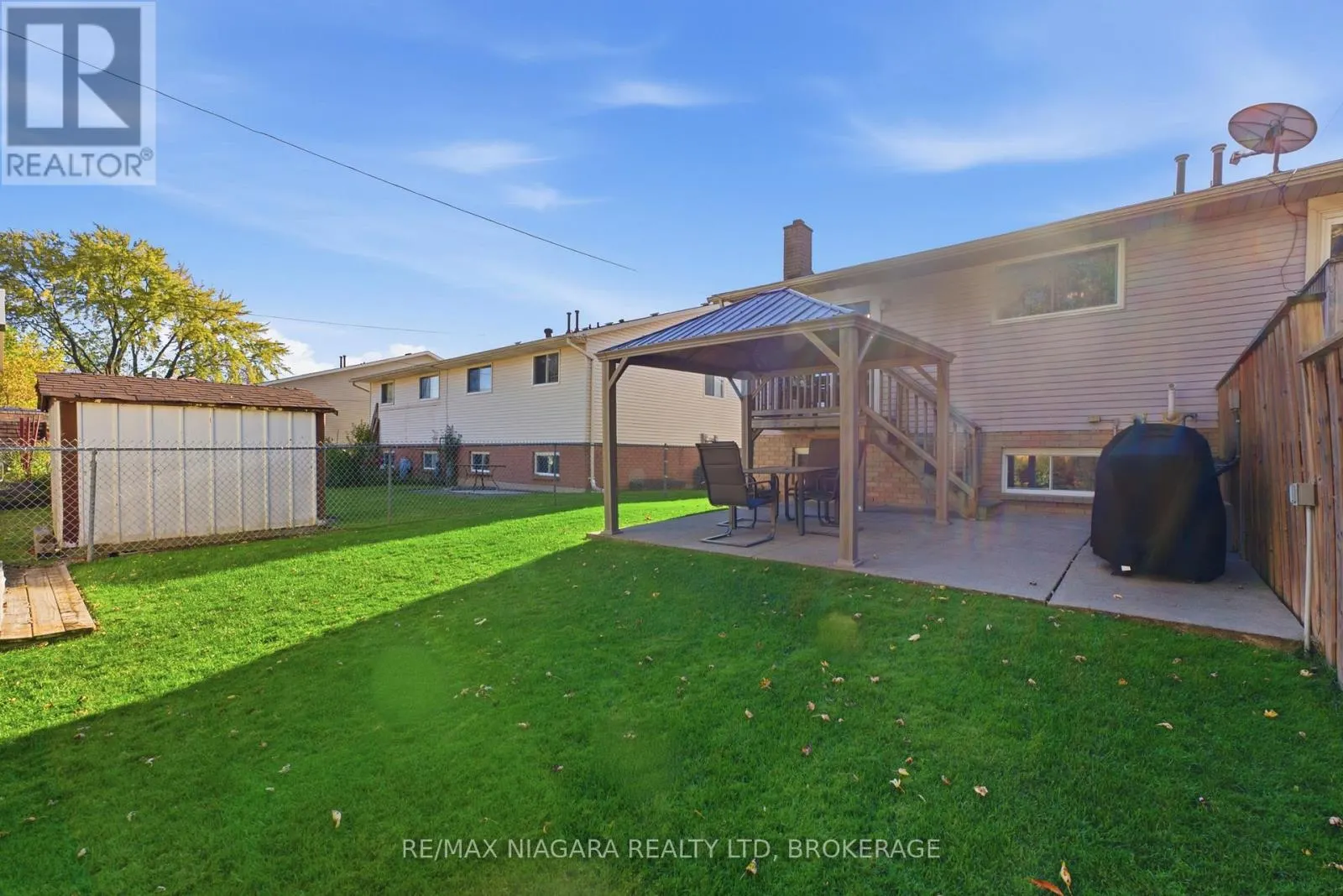 8372 MUNDARE CRESCENT