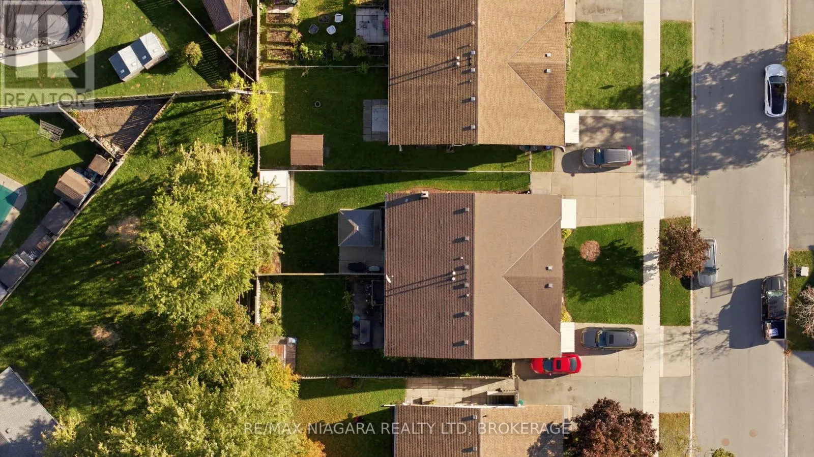 8372 MUNDARE CRESCENT