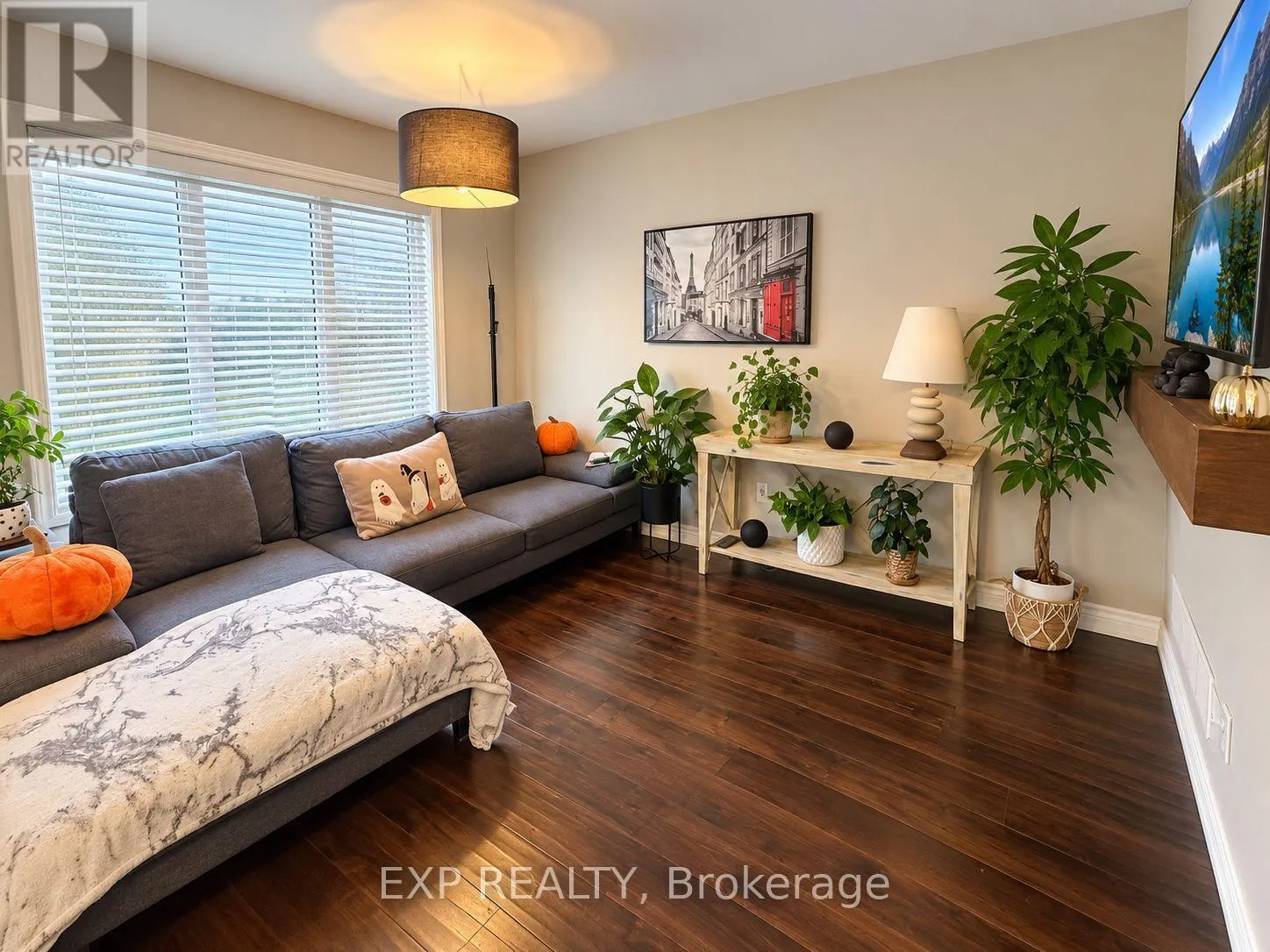 108 ROSELAWN CRESCENT